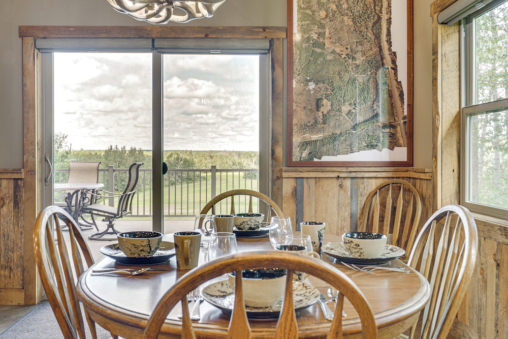 Near Hiking & Snowmobile Trails: Wabeno Cabin!