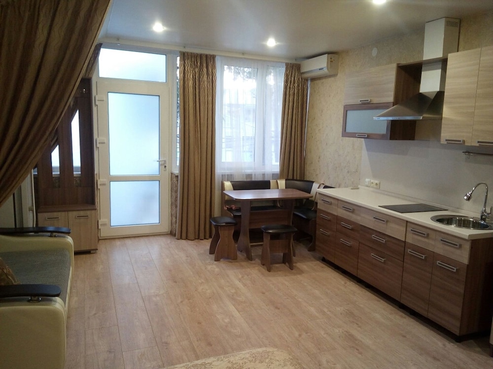 Guest House Laguna view 2