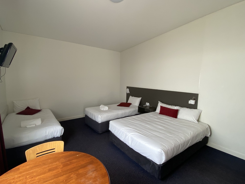 Country Roads Motor Inn Dysart