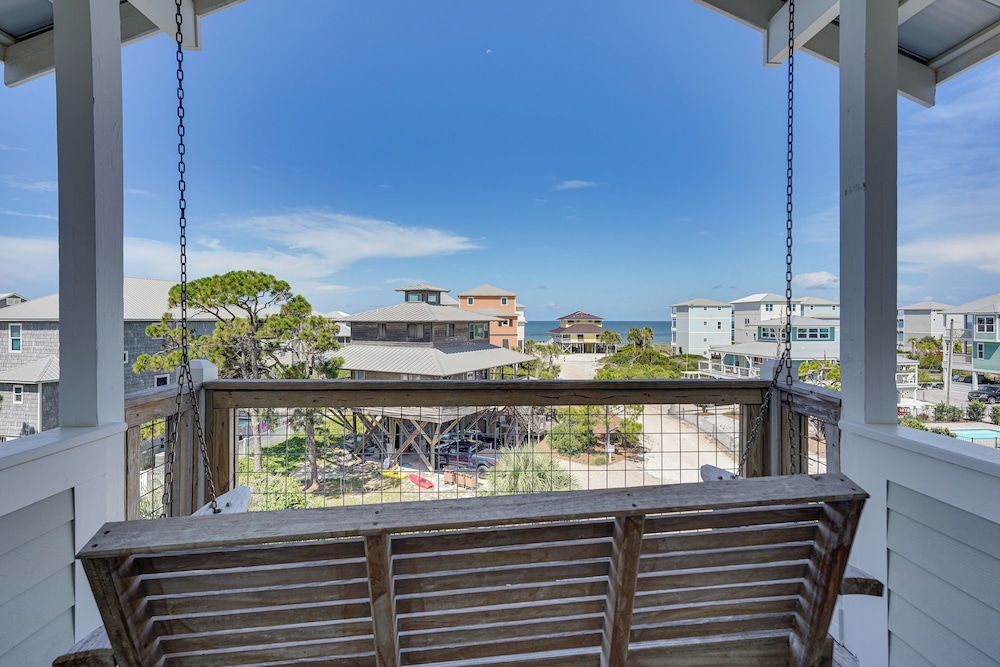 Walk to Ocean: Beach House w/ Pool in Port St Joe!