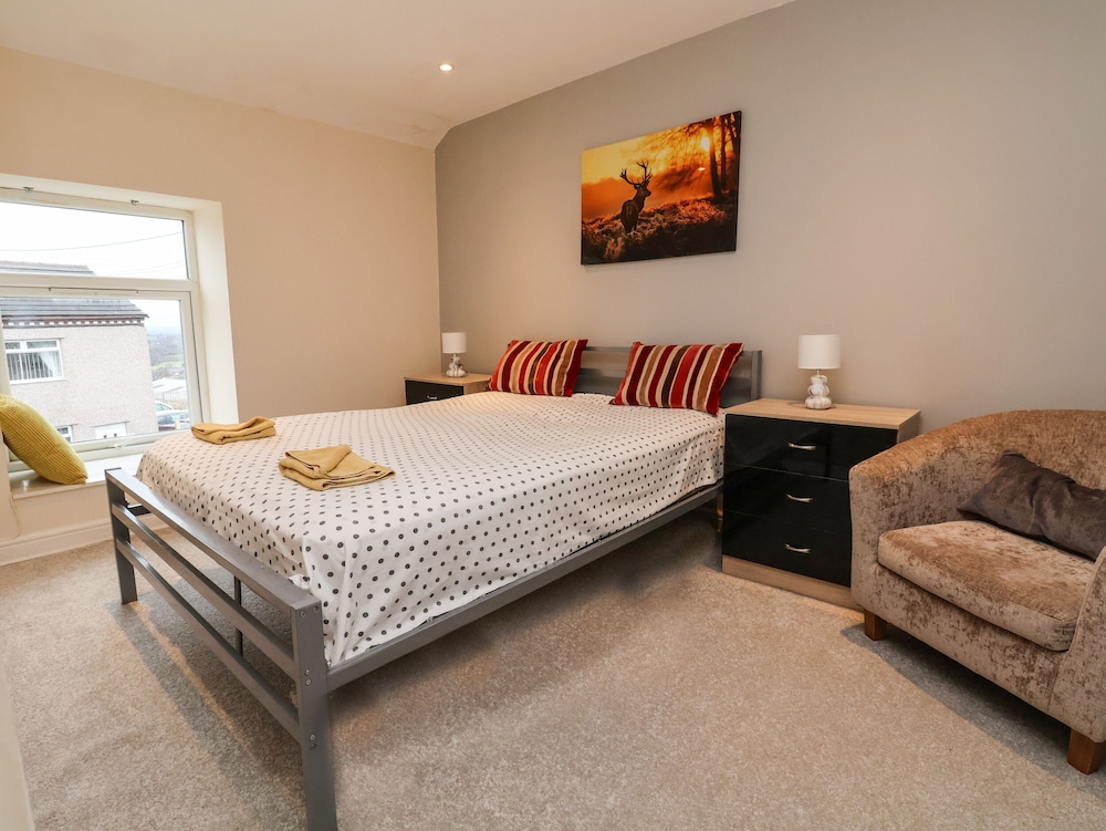2 Stoneleigh Cottage