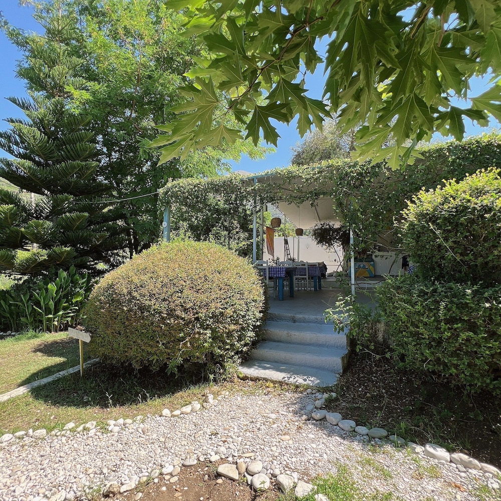 Garden Villa Naza