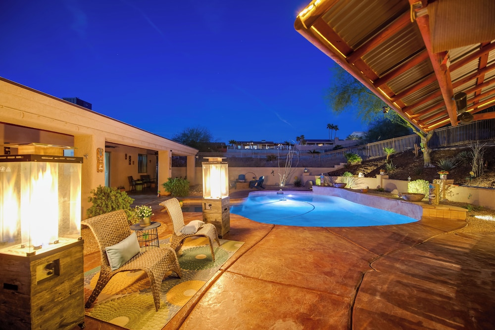 2 Mi to Lake Havasu: Poolside Paradise!