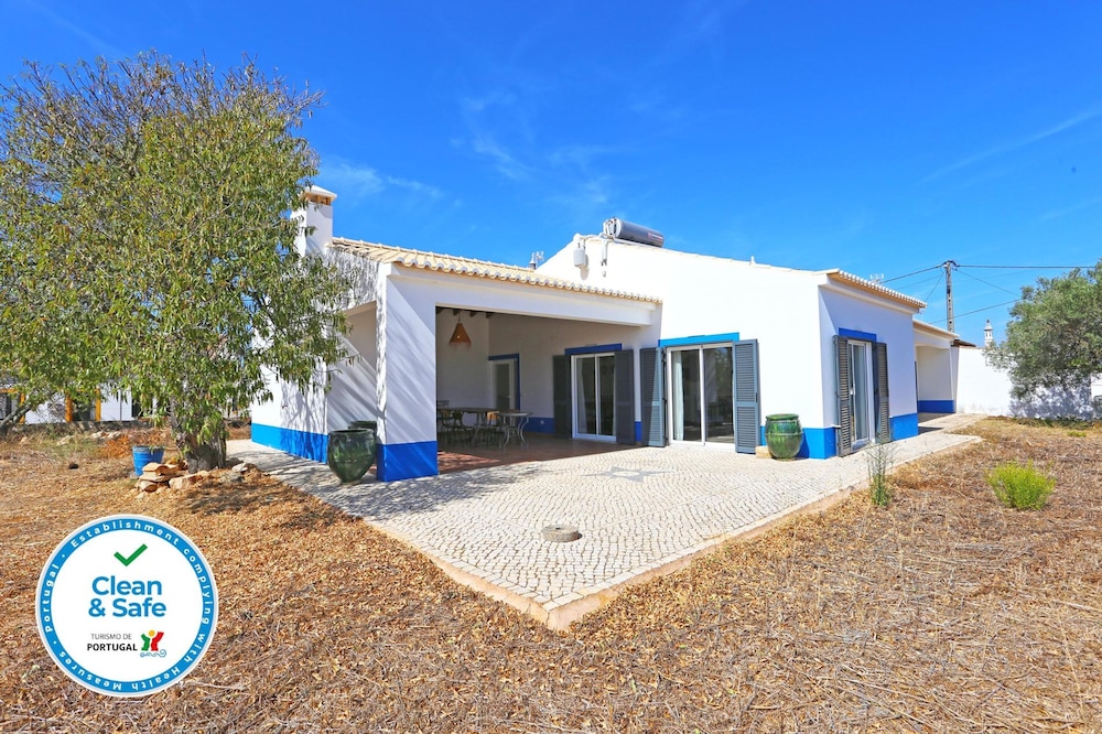 D13 - Eiras Velhas Holiday House in Alm Dena