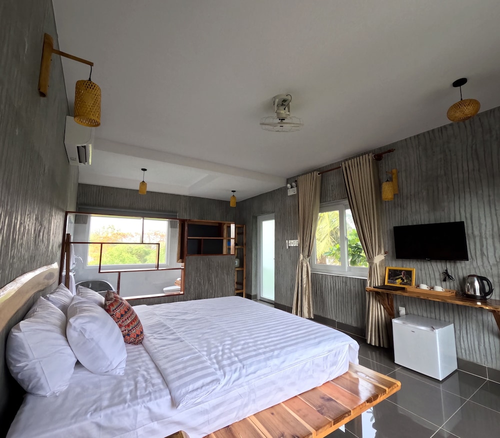 Charm Hon Rom Villas Resort