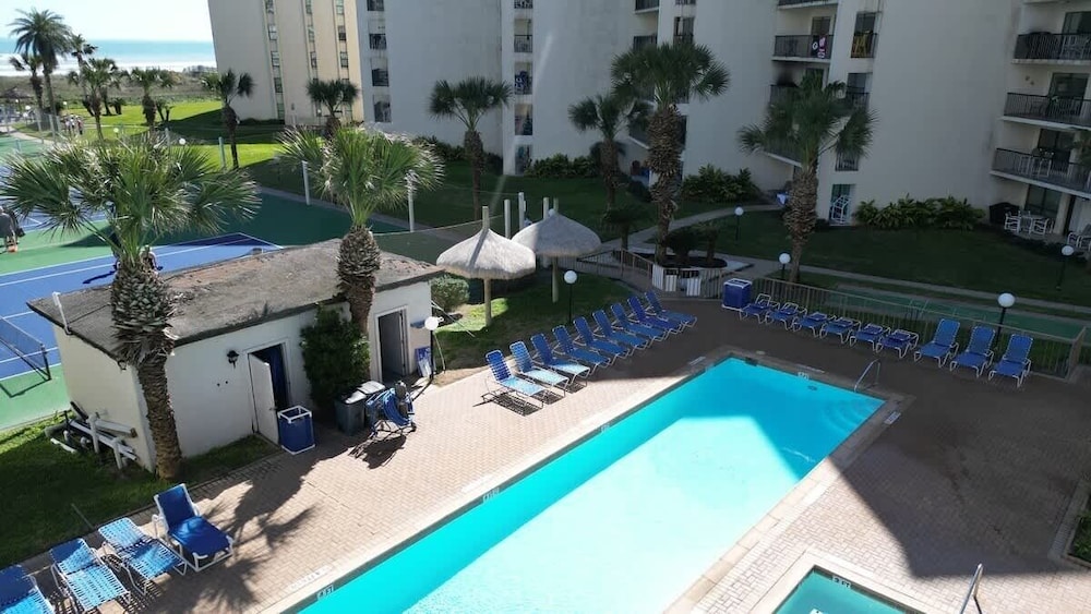 Saida Beachfront Luxe Condo Two Heated Pools 2 Bedroom Condo