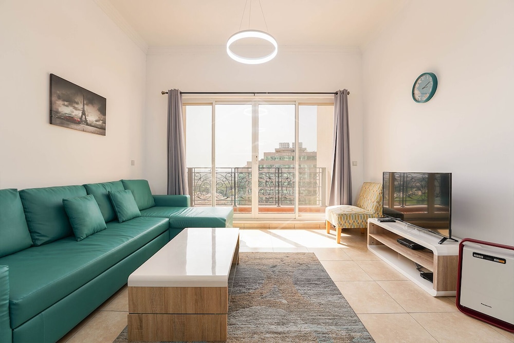 Canal Residence