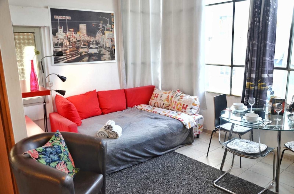 Elena Apartments