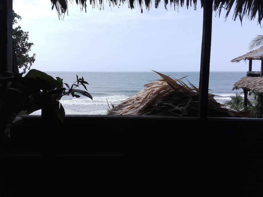 Lodge El Amargal Reserva Natural, Ecoturismo & Surf
