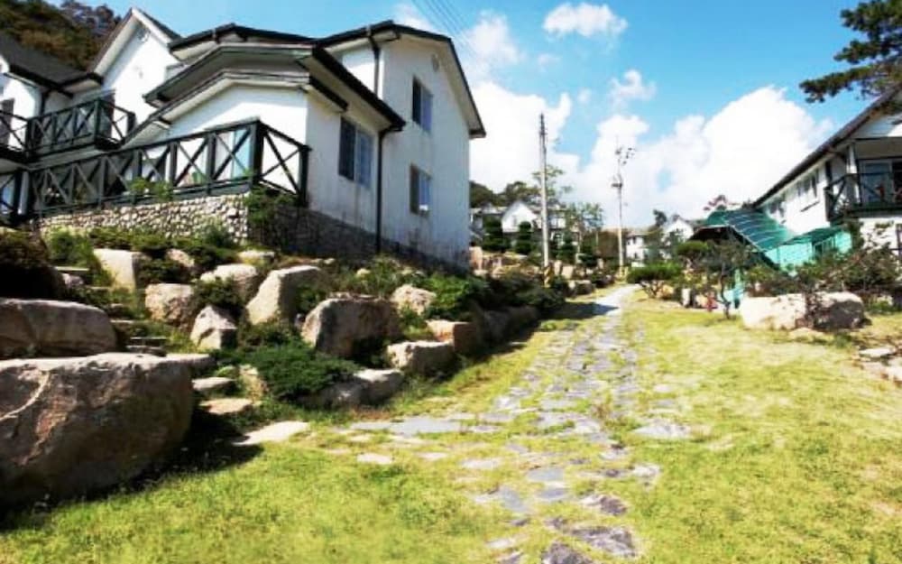 Namhae France Resort view 5
