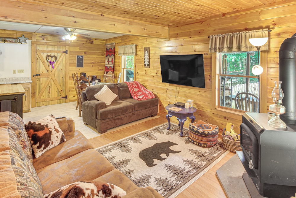 Sunroom, Grill & Wraparound Porch: Jamestown Home