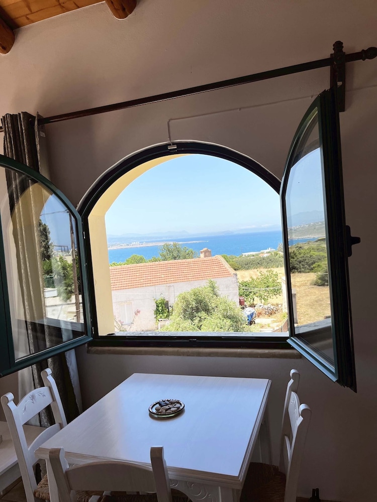 Skandalis Traditional Suites