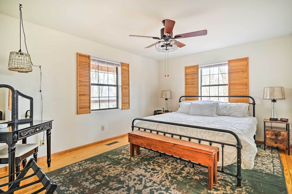 Renovated Cabin w/ Decks, Views, & Fire Pit! view 5