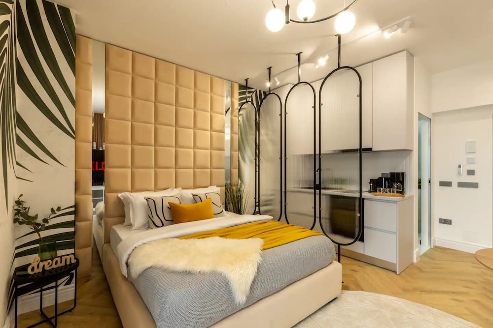 Aiastay Bucharest River Apartments