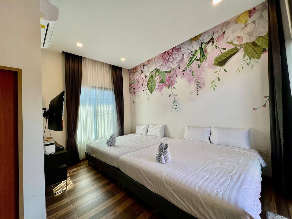 Orange Private Pool Villa, Near Cham Am Beach