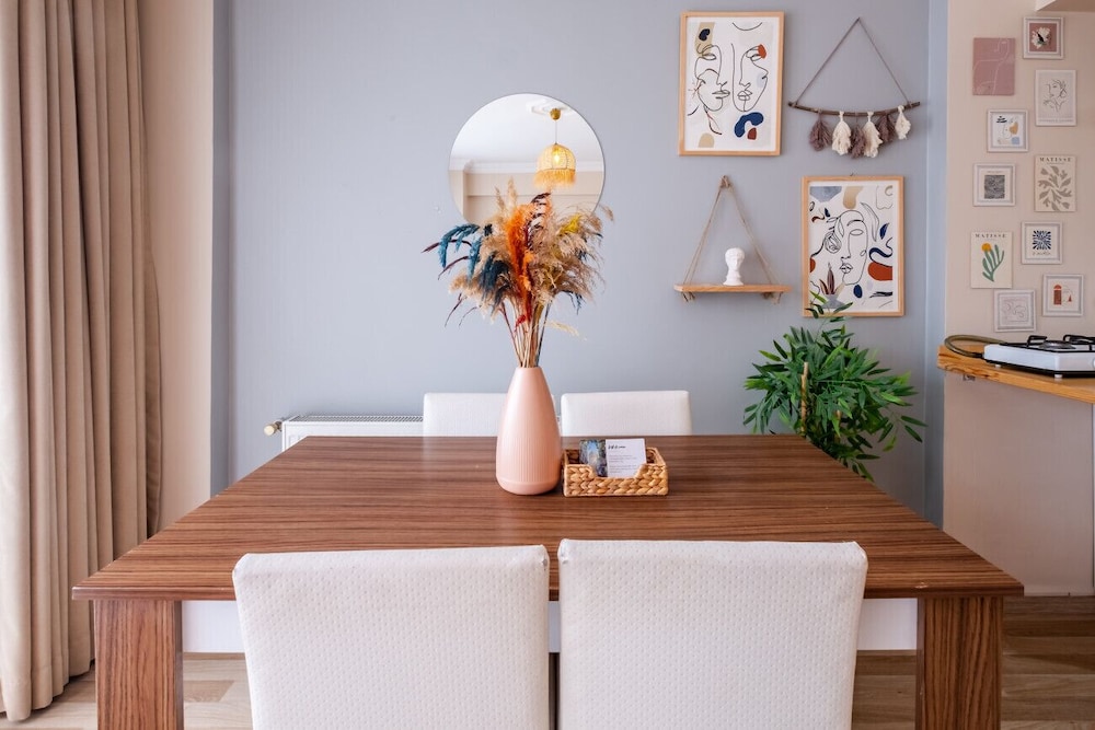 Flat With City View 5-min to Istiklal in Beyoglu