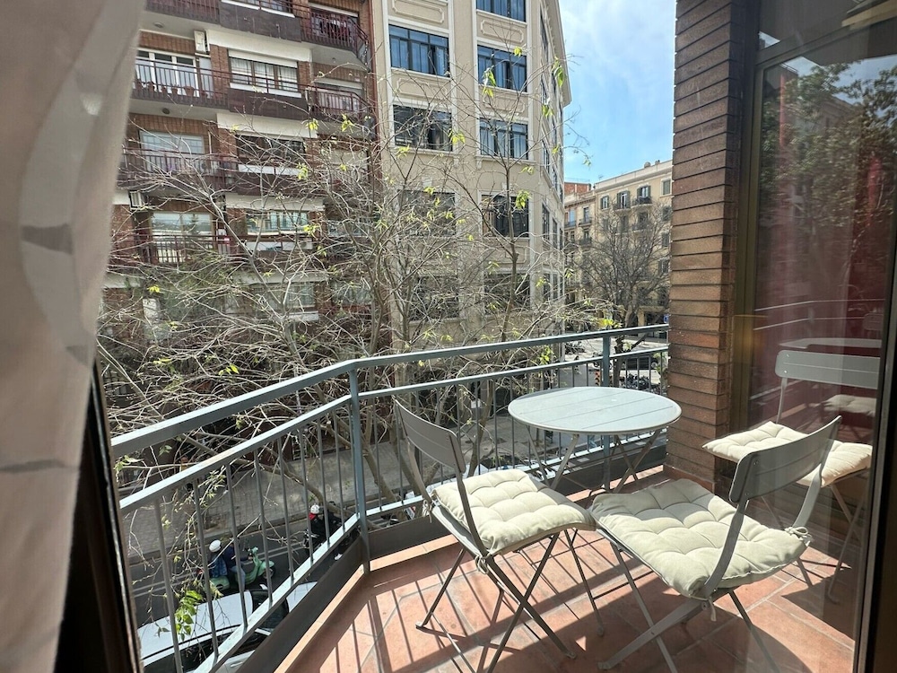 Rooms Nuevo Arago