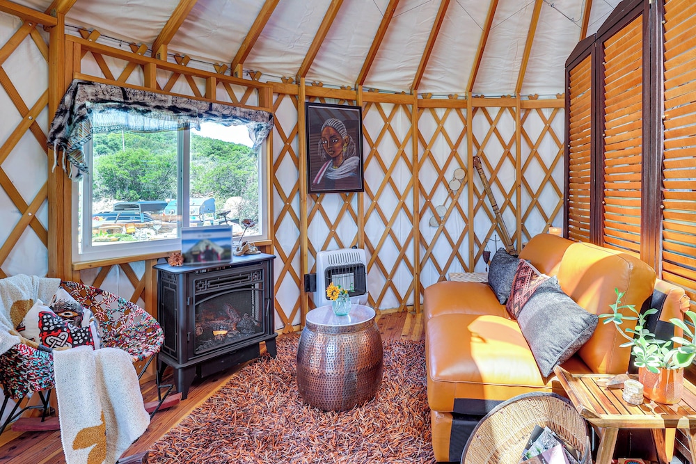 Mystical Mongolian Yurt in Fallbrook w/ Views!