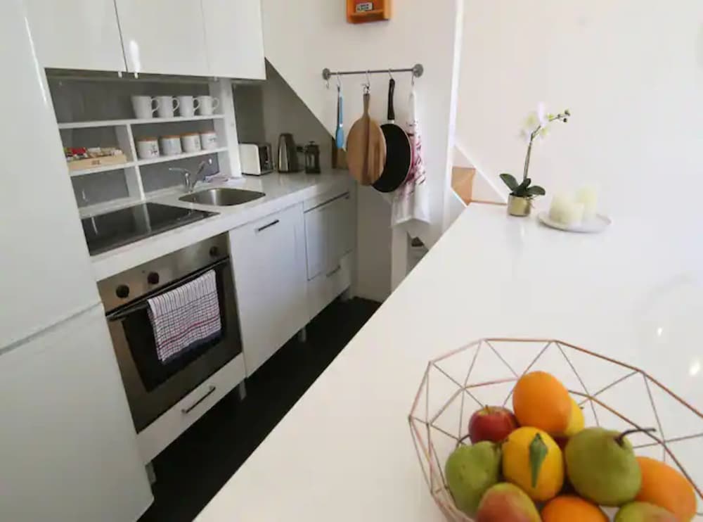 Stylish, Unique Loft. Superb Location On Queen St view 5