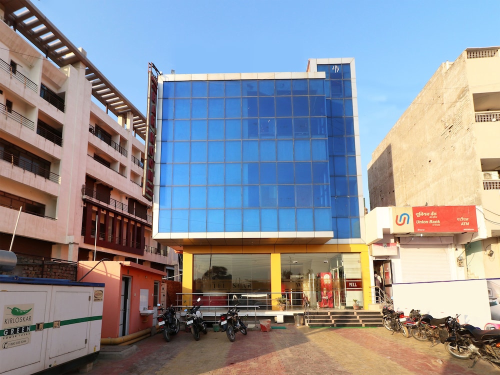 OYO 6137 Hotel Star