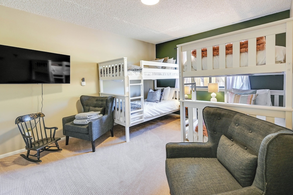 Idyllic Flagstaff Vacation Home: 3 Mi to Downtown! view 3