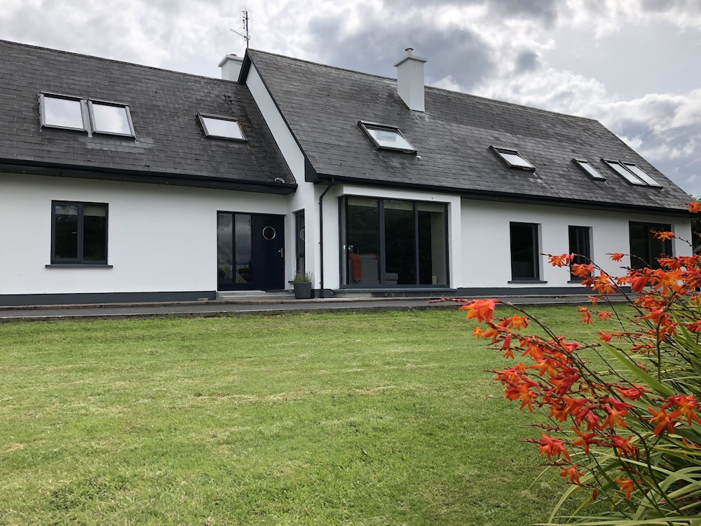 Westport Coastal Lodge