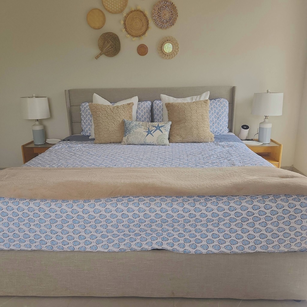 Elegant Chalet 2 Minutes From the Beach Ideal Families