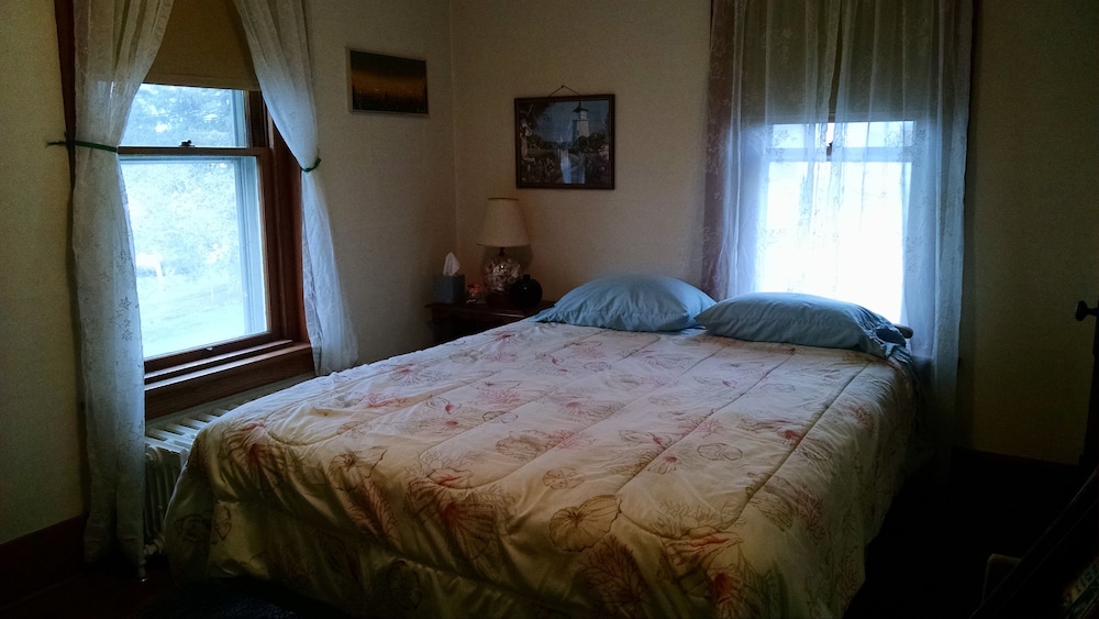 Fish & Loaves B&B