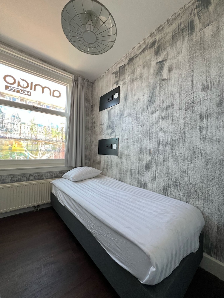 Amigo Hotel - Hostel