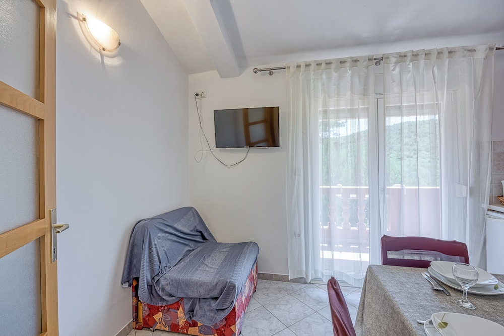 Apartment 50 Meters From Sea in Pasman A3 view 3