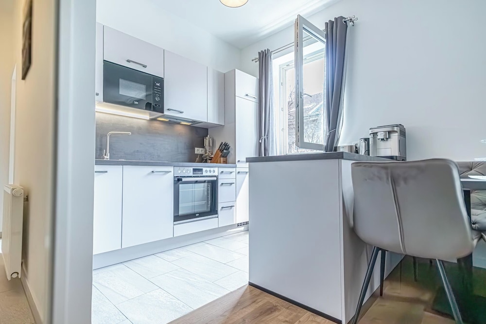 Sweet 2BR 1LR Apartment Donaustadt