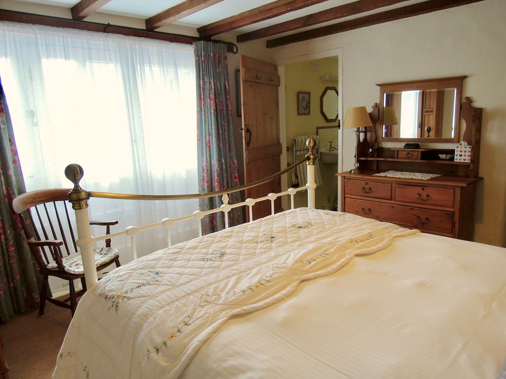 The Cider Barn With 2 Bedrooms and 1 Bathrooms