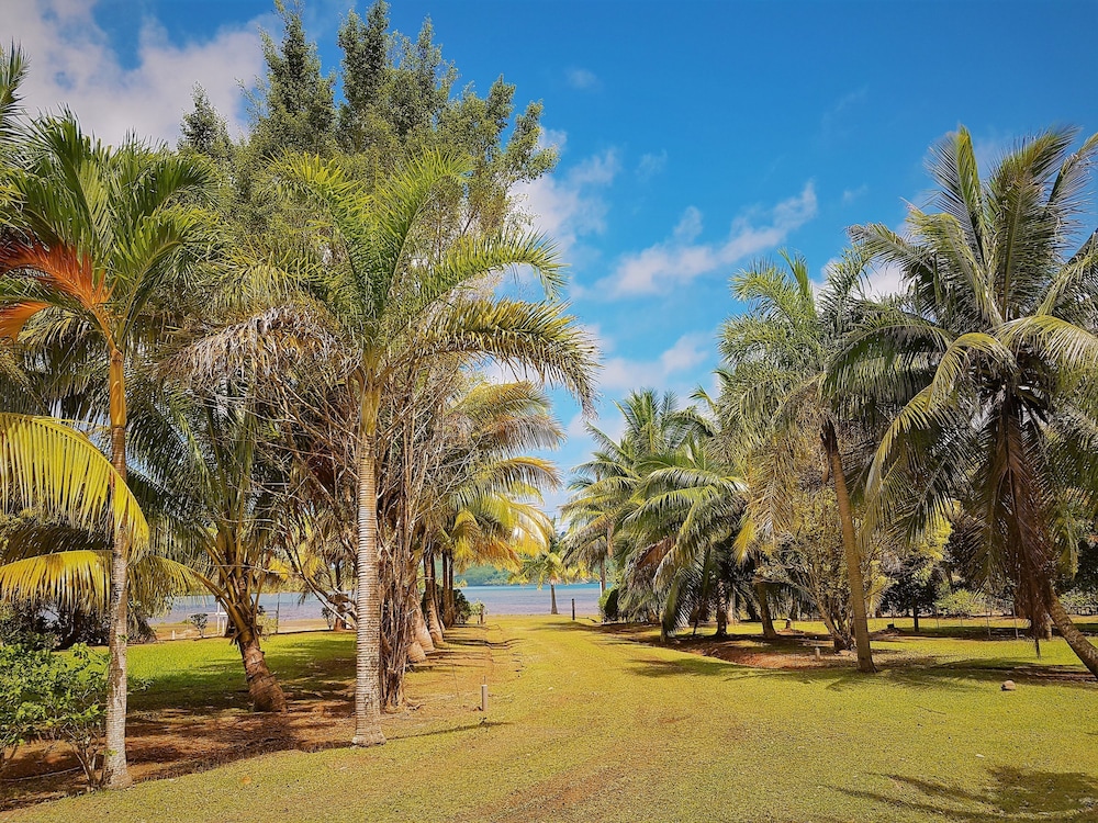 Huahine - Tipanier House