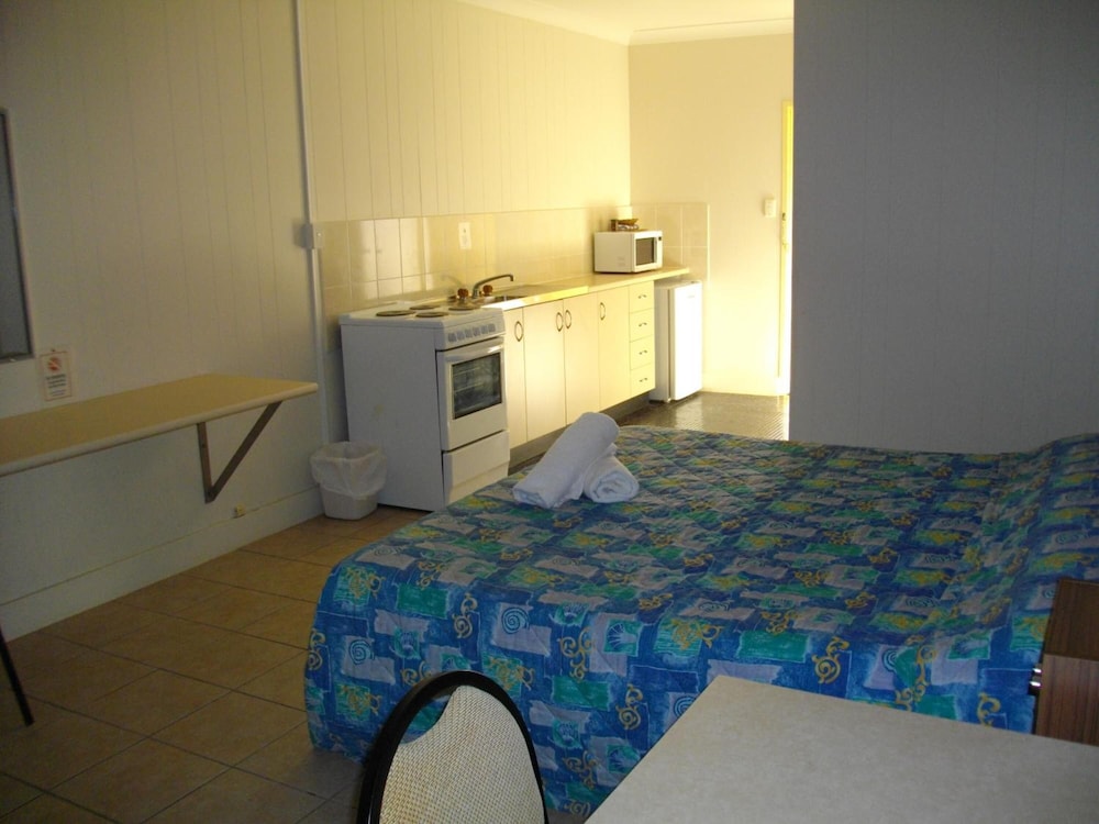 Kurrmine Beach Motel