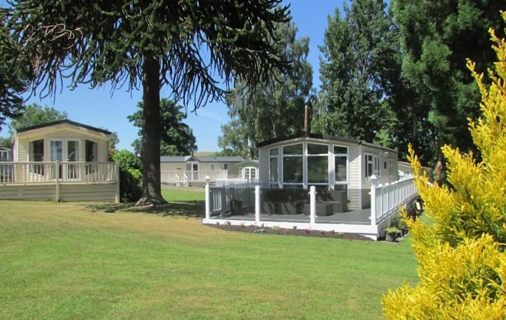 Lyons Woodlands Hall Hotel