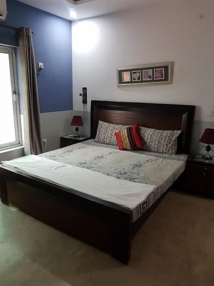 khyber lodge 2 guest house