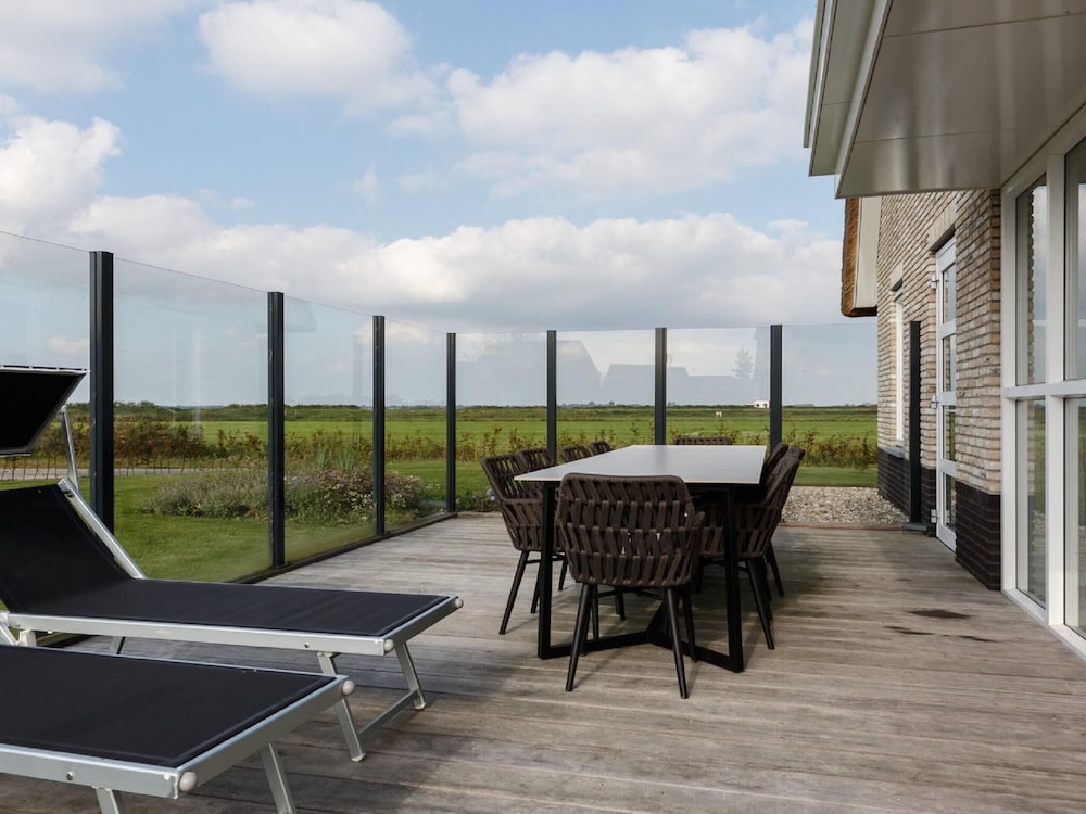 Villa by the Water With Sauna and Terrace