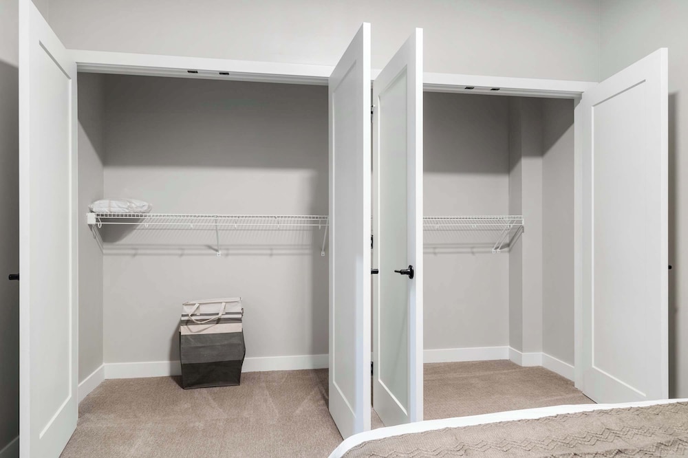 CozySuites at Textile