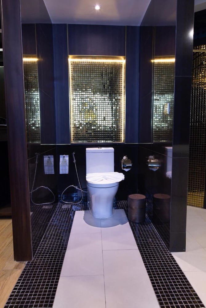Holatel Hotel Phitsanulok