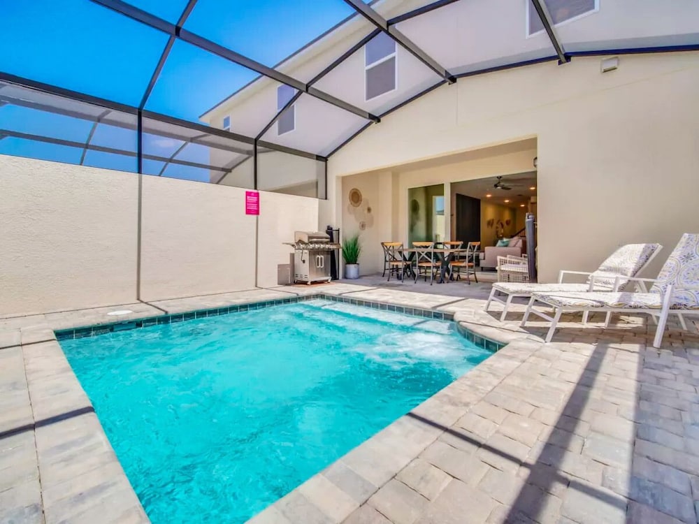 1878 Tropical Palms Circle - Image 5