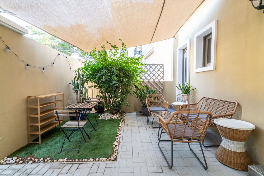 Nasma Holiday Homes - Al Hamra Village