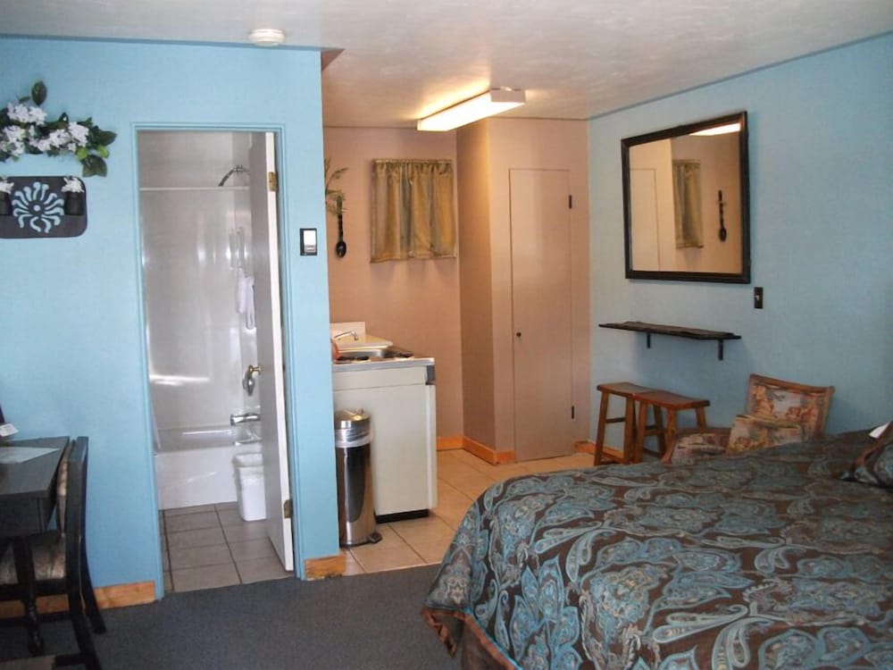 Caboose Motel