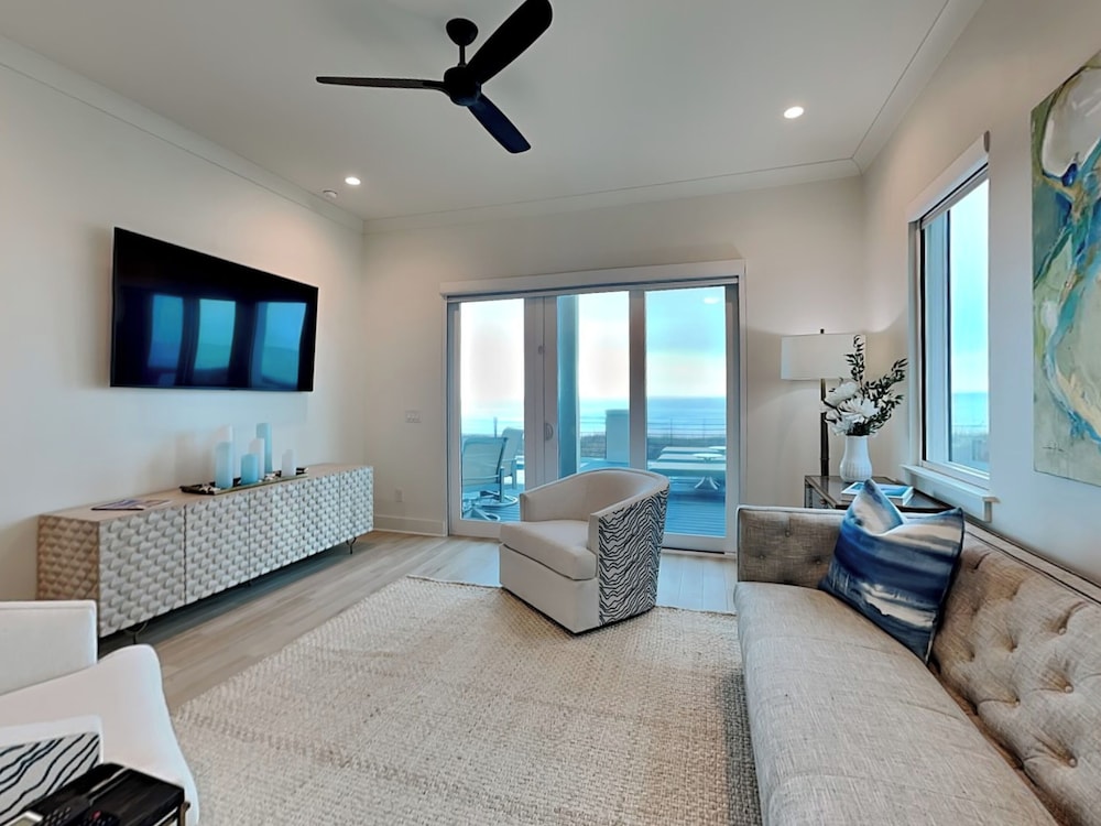 Viviana #10 by Southern Vacation Rentals