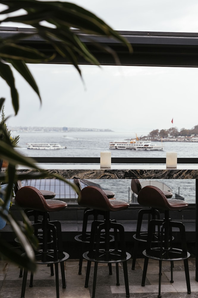Novotel İstanbul Boğazı - Image 41