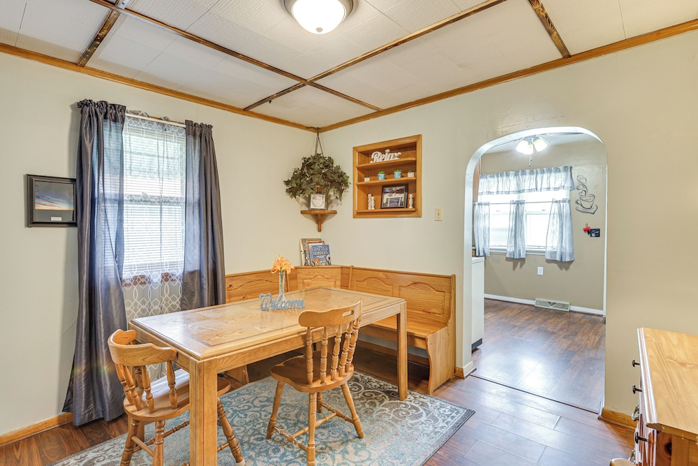 Dtwn Belleville Home w/ Yard < 1 Mi to High Banks