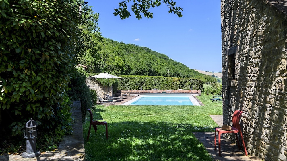 Ca Seppe 10 2 by Marche Holiday Villas