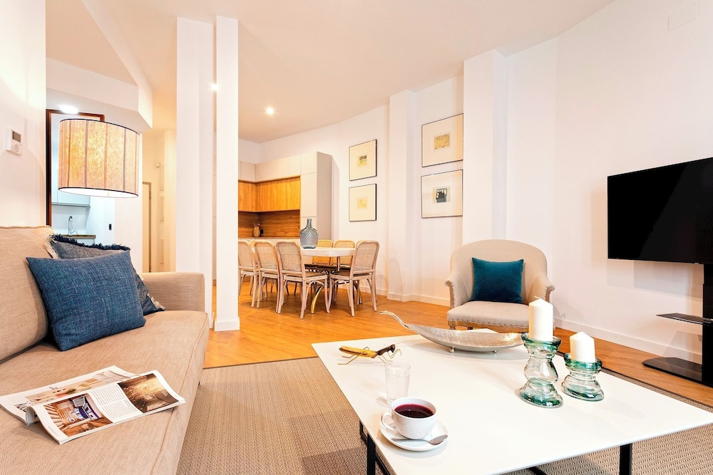 Genteel Home Goyeneta