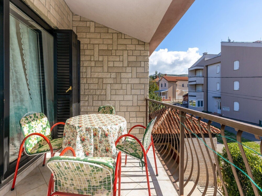Apartments Ilija Njavro
