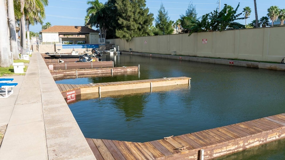 Channel Views Private Boat Slip Pool & Patio 3 Bedroom Apts