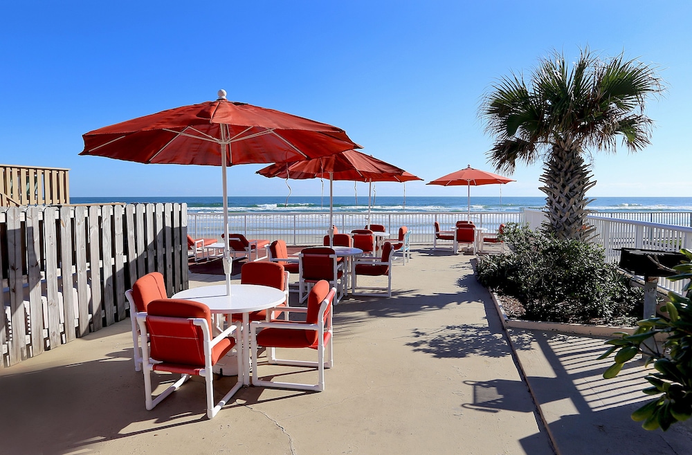 Club Sea Oats
